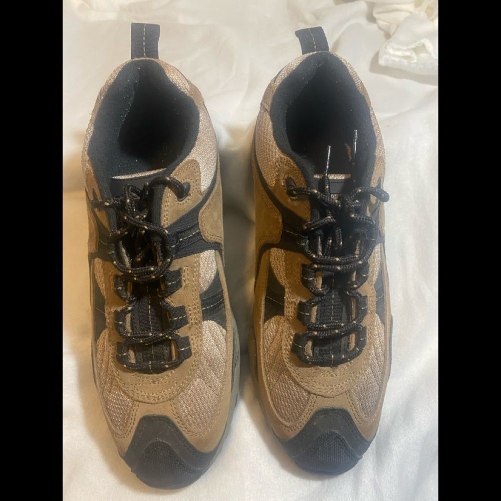 Sneaker